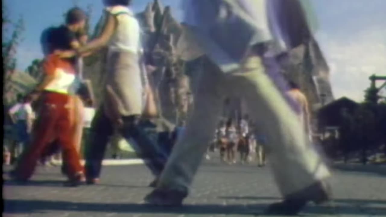 CNE vs Canada's Wonderland (CBC 1981)