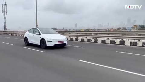 The NDTV Auto Show: Tesla Model Y Review, Kinetic DX EV First Look, Skoda Kylaq vs Mahindra XUV 3XO