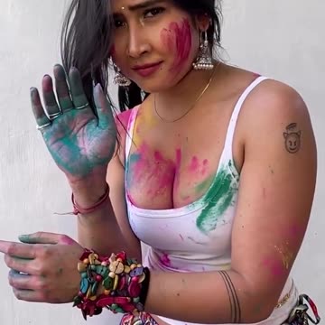 Sofia Ansari love Hot Short Hot reels