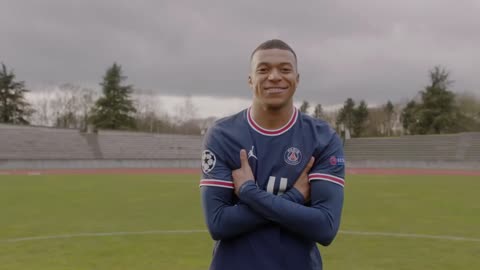 FiFa Mobile - Official Android & iOS trailer