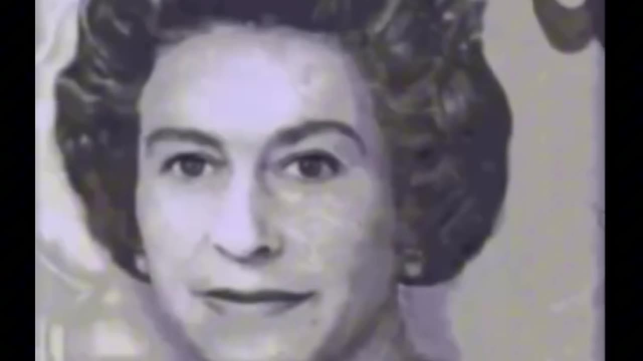 Queen Elizabeth II aging on bank notes