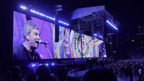 Little by Little - Oasis Live 25