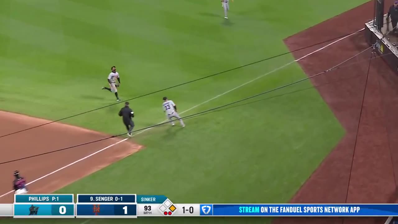 MLB Otto Lopez ran a long way to track this one down 😤