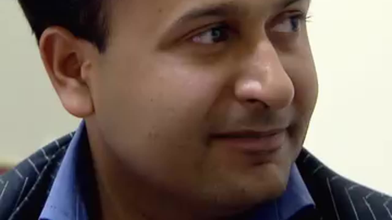 Two scammers are about to get a BRUTAL wake-up call