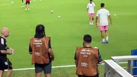 Grandma proposes to Lionel Messi on CWC game