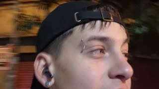 Amistad rota por una deuda tras la compra de una PlayStation