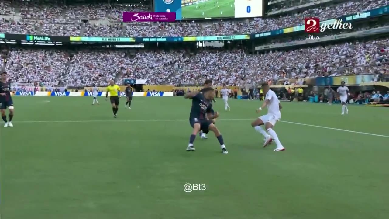 Mbappe trying to get a penalty (PSG vs Real Madrid - CWC)