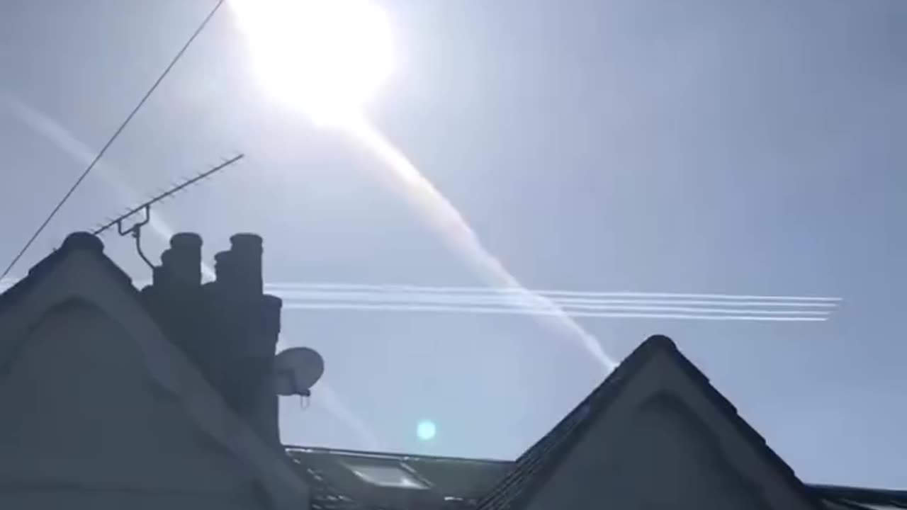 CHEMTRAILS IN PLAIN SIGHT...THEY DONT HIDE IT