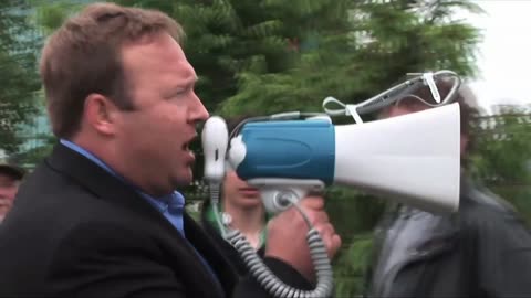 Watch Alex Jones Warn You About The New World Order Decades Ago in These Films