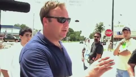 Watch Alex Jones Warn You About The New World Order Decades Ago in These Films