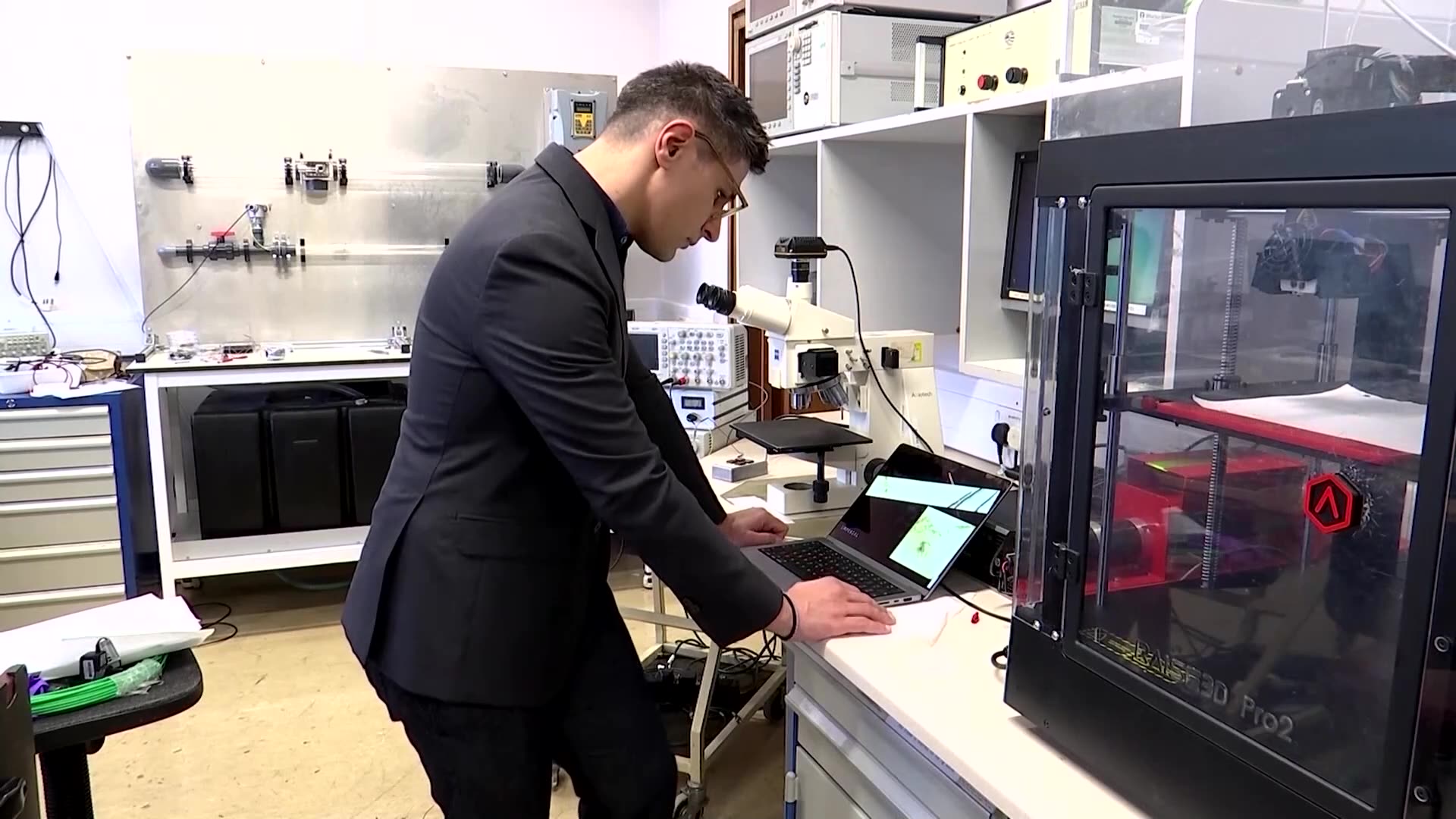 How a study of marsquakes helped reveal a geological time capsule