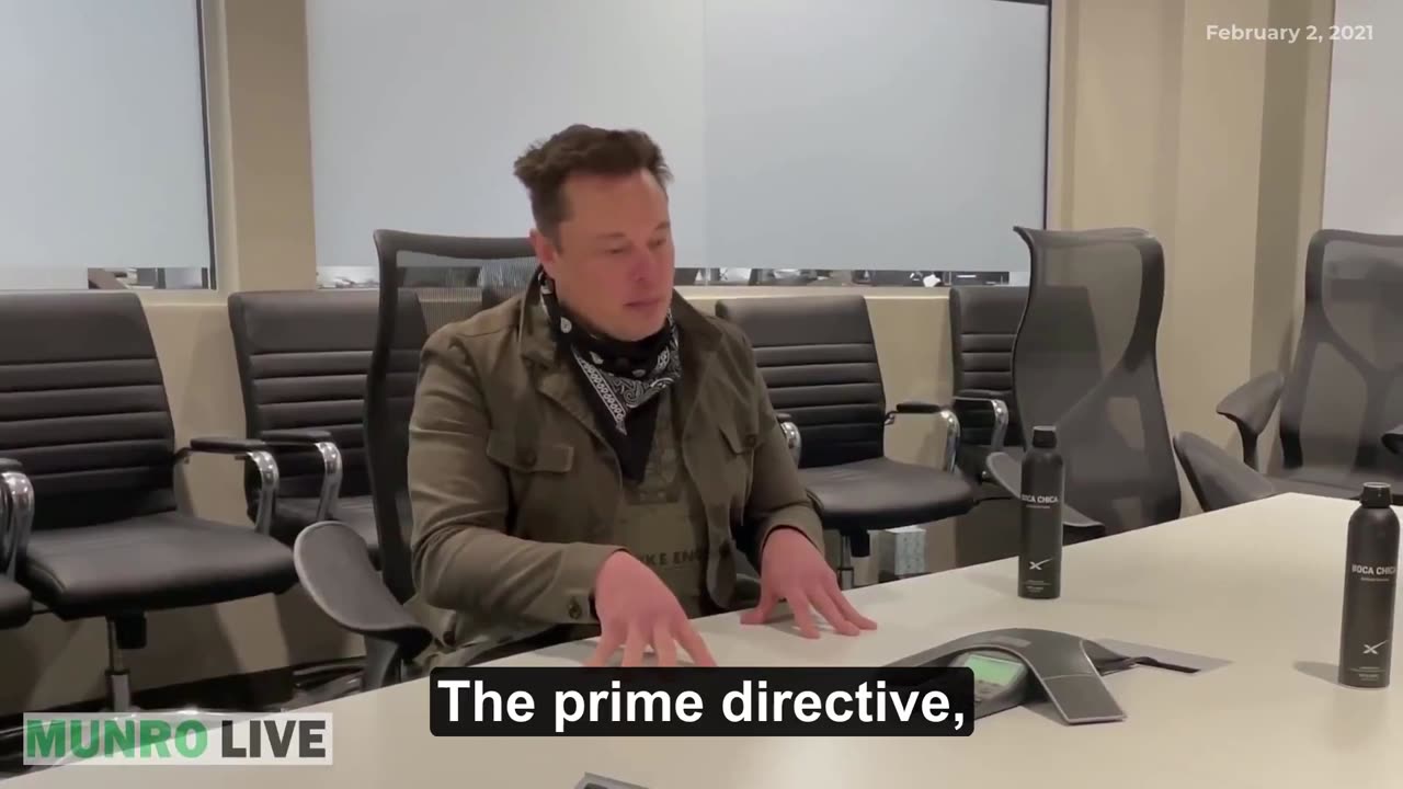 Elon Musk: Self-Driving Teslas Won’t Crash—Even If a UFO Lands in the Road