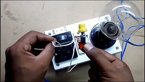 How to Assemble a Homemade AC Voltage Regulator. #Electronics #CircuitDesign #Electrical #DIYProject