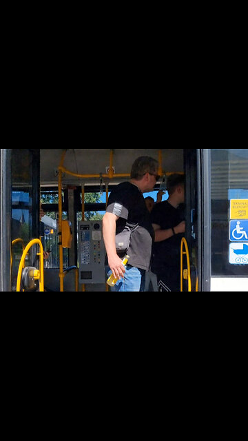 Bójka w autobusie MZK Toruń [Rumble Short]