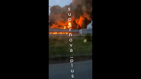 🔥 Engels, the fire at the oil depot continues, one of the barrels detonated and a lake