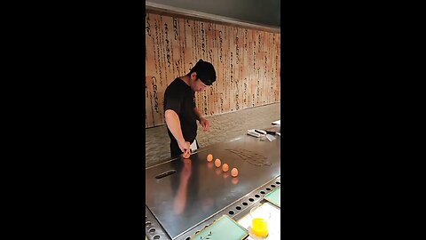 Is this egg-filled pancake or grilled cold noodles? Recording real life