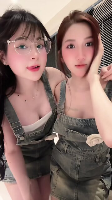 Anh chọn ai trong số em