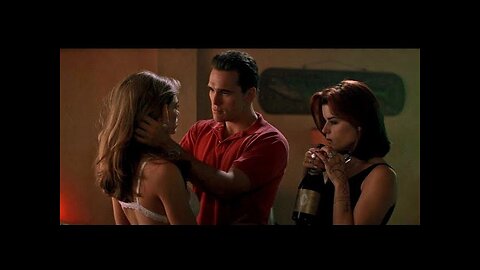Wild Things | "La Escena del Trío" | Denise Richards & Neve Campbell