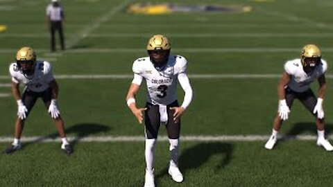 EA SPORTS COLLEGE FOOTBALL 26.