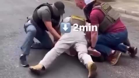 Illegal immigrant yells “I can’t breathe” in Spanish, while getting arrested by ICE in Portland..