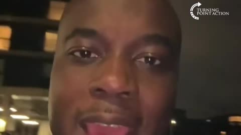 He may not be a citizen, but he’s still a patriot 🫡