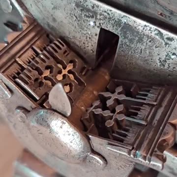 🔐 17TH CENTURY LOCK AND KEY 🗝️