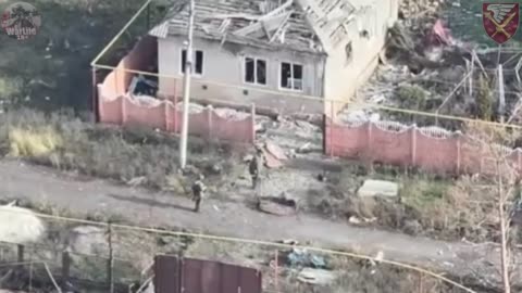 Russians Accidentally Approch Ukrainian Soldier, Thinking He's With Them