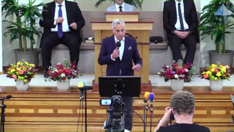 ECUMENISTUL ERETIC MASON CALIN GEORGESCU in adunatura PENTICOSTALA BETANIA-JEBEL 10 octombrie 2022