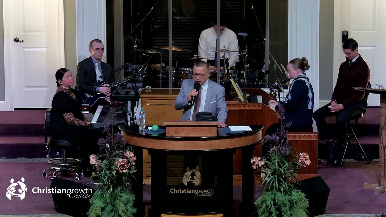 Servicio en Español | Hermano David Mondragon