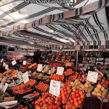 Mercato del fine settimana dove puoi acquistare cose a basso prezzo -Sesto San Giovanni..🇮🇹