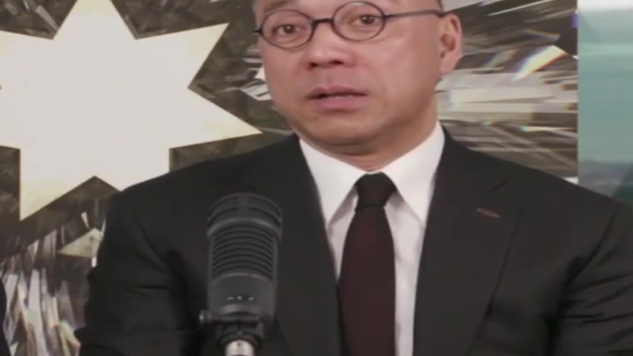 20220511文贵先生直播²：德、法、俄之间，利益、政治、个人复杂！ #舒尔茨 比默克尔还默克尔，跟俄罗斯、 #中共 勾兑，美国绝对掌握，背后施压！