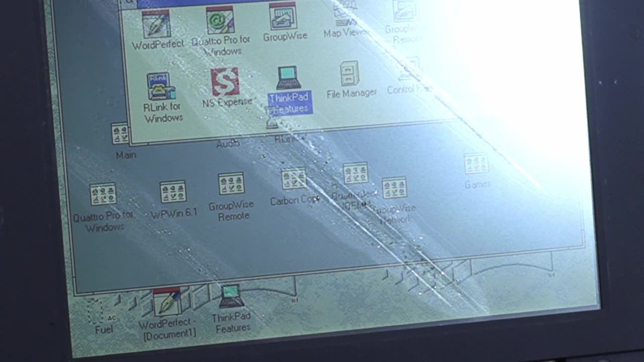 Does this 90s Laptop STILL Slap? (IBM ThinkPad)