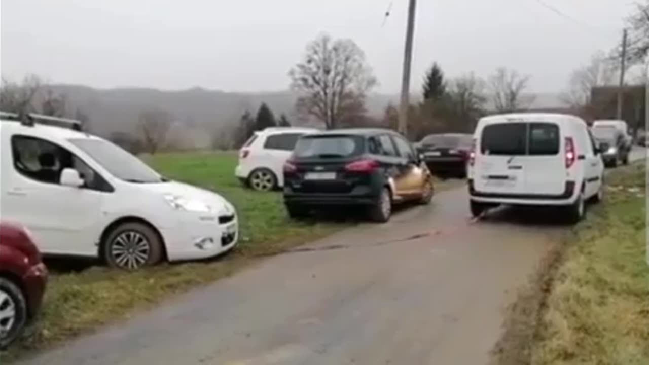 😂😂 How NOT to Tow a Car Out of a Ditch! | FunFM