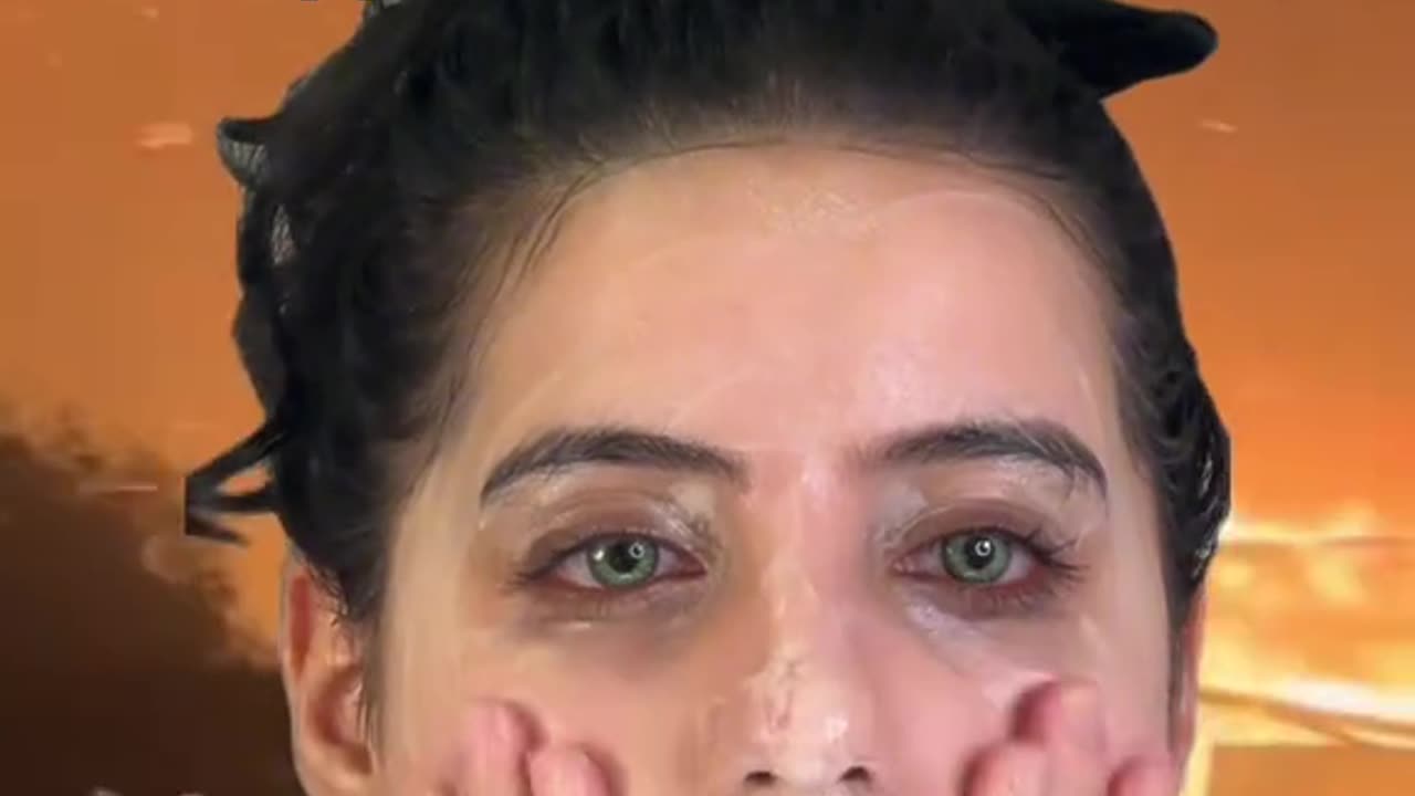 No matter what's happening, take care of your skin first.😂