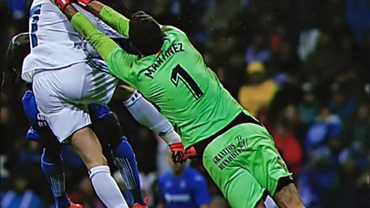 Difference of best players #football #soccer