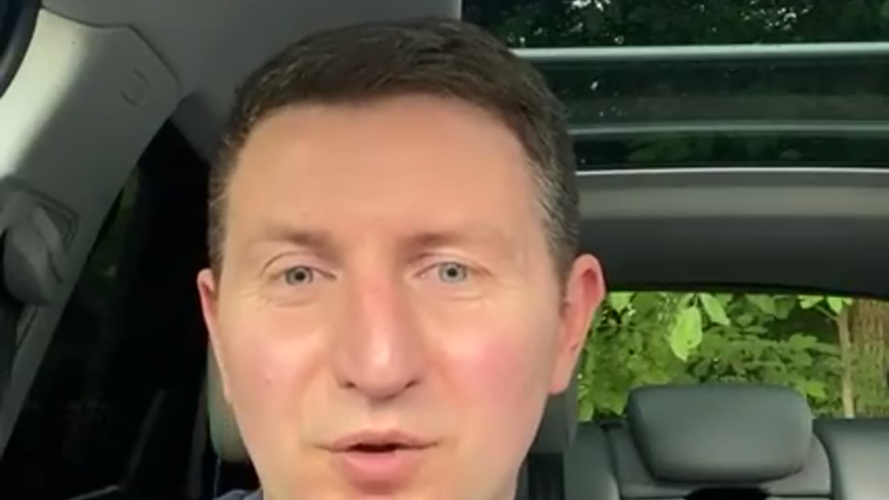 Конституція України: потоптана і зневажена