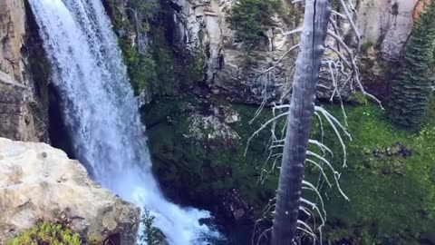 the famous waterfalls in the world no copyright video