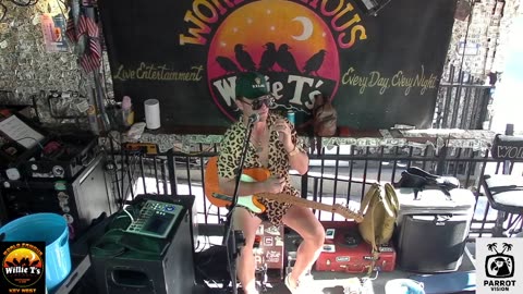 LIVE Music Everyday!