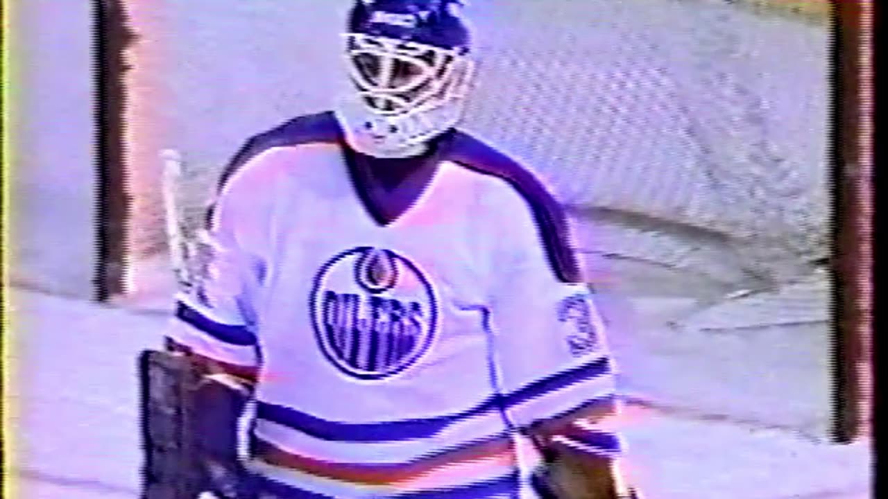 NHL 1983 PLAYOFFS GAME #1 CALGARY FLAMES AT EDMONTON OILERS