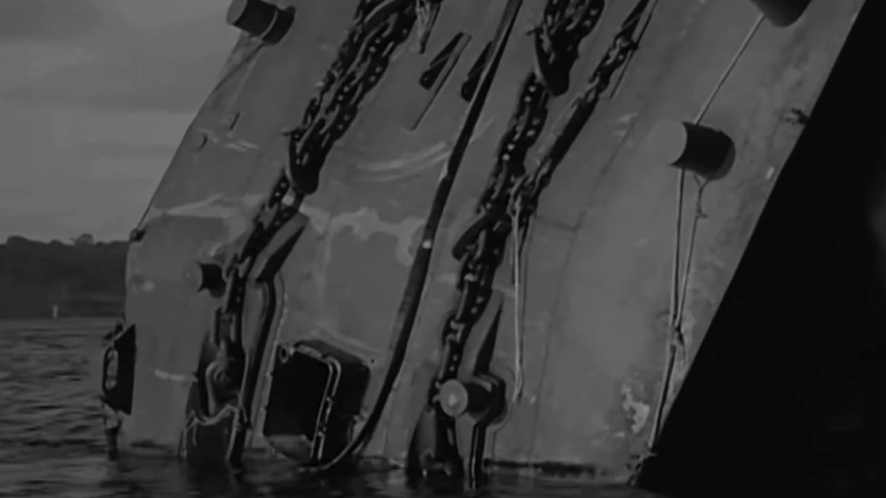Collapsed bow on USS Honolulu after she was torpedoed during the Battle of Kolombangara in July 1943