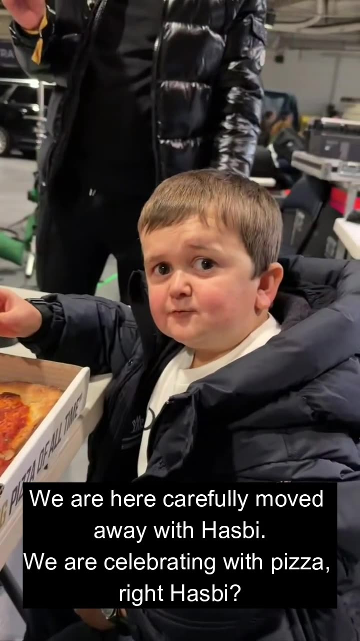 Khabib & Hasbulla Enjoy Pizza After Islam Makhachev’s Win at UFC 322