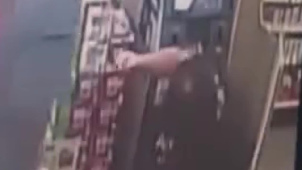 Man Batters Cashier After Employee Asks to See ID