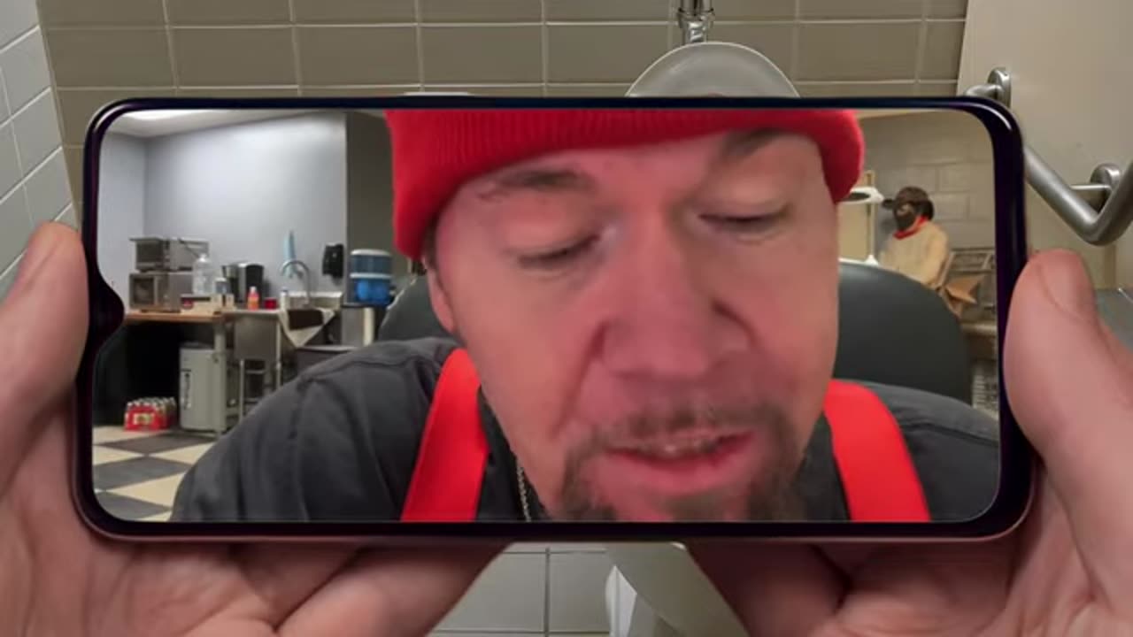 THE END 20250121.Video_Bob_Moseley_Finds_40_Grand_In_His_Fireplace