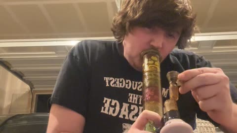 Day 497 pt4 These night shows aren’t good when your high I get hungry lmao