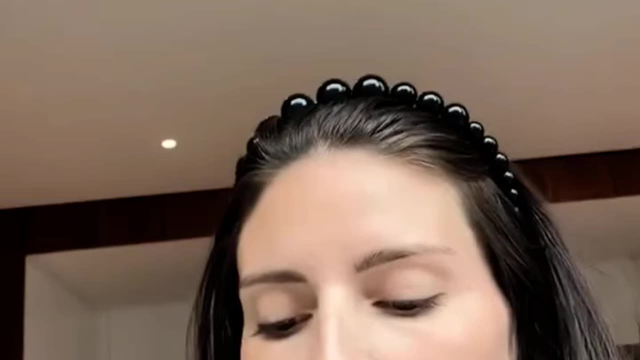 STRONG & INDEPENDENT MENTAL BREAKDOWNS - VOL. 1,912