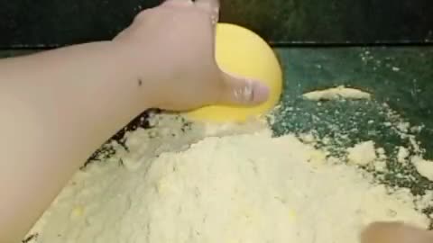 ASMR baking soda curshy relaxing