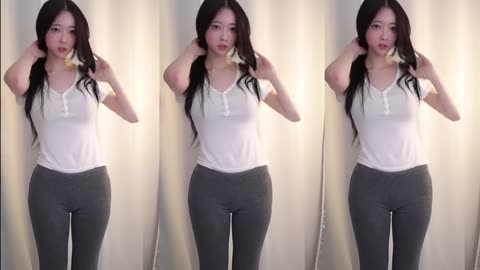 Ovulating women dress more distinctively when seeking partnership.