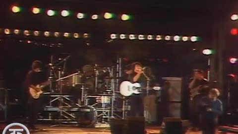 Actuación del grupo KINÓ