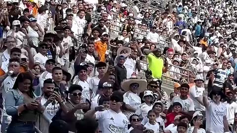 🔴 BOTELLAZO A UN CULÉ EN EL MUNDIAL DE CLUBES: ¡ACABA CON LA CAMISETA DEL MADRID! ⚪
