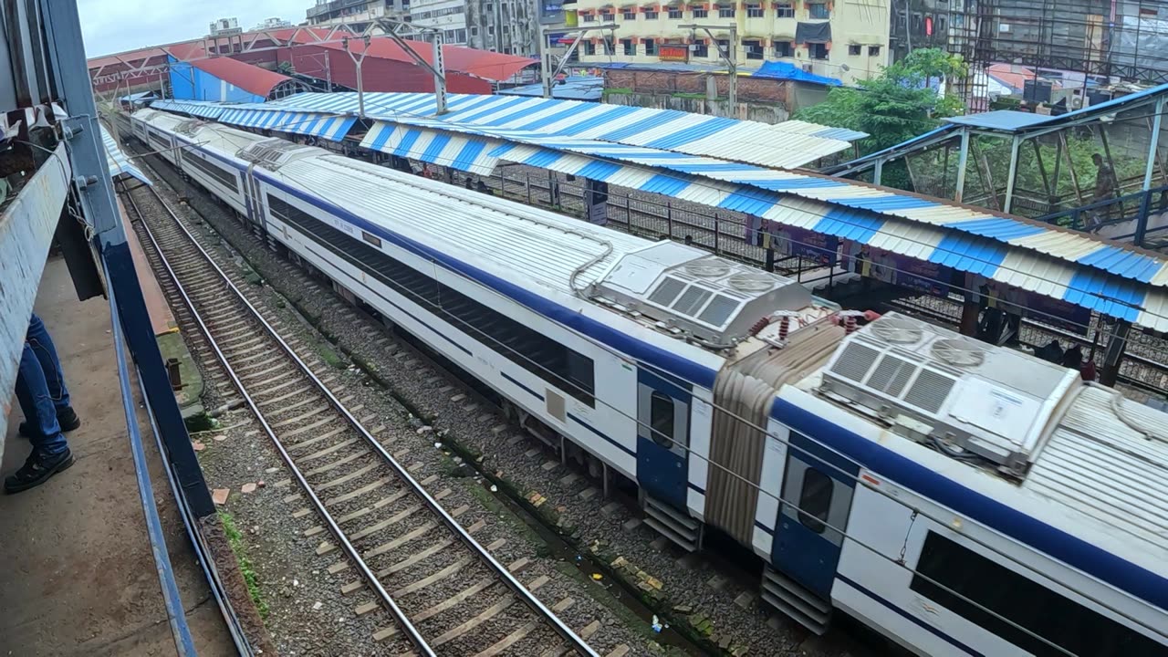 Vande Bharat & Weekly Superfast train